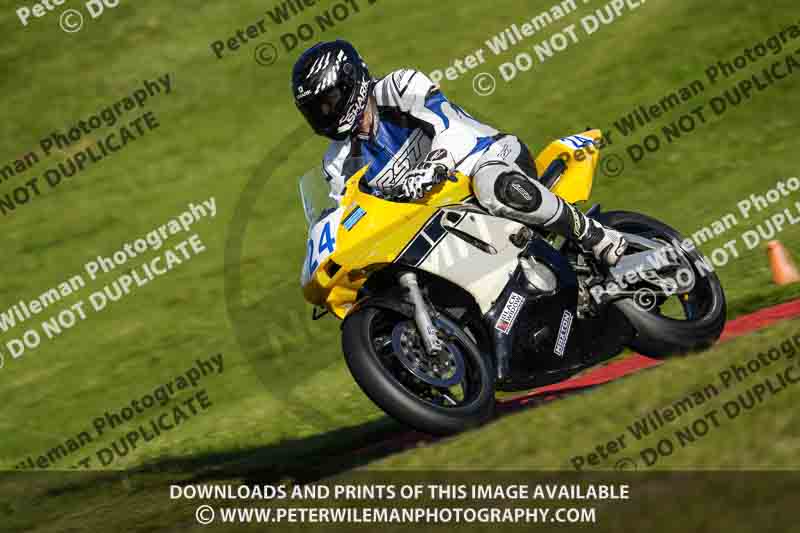 cadwell no limits trackday;cadwell park;cadwell park photographs;cadwell trackday photographs;enduro digital images;event digital images;eventdigitalimages;no limits trackdays;peter wileman photography;racing digital images;trackday digital images;trackday photos